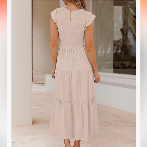 Casual Flutter Short Sleeve Crew Neck Smocked Elastic Waist Tiered Midi Dress - Picture 5 of 6